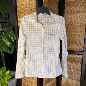 Simple Grid Button Down